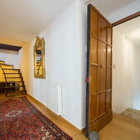Apartment Heart Of *